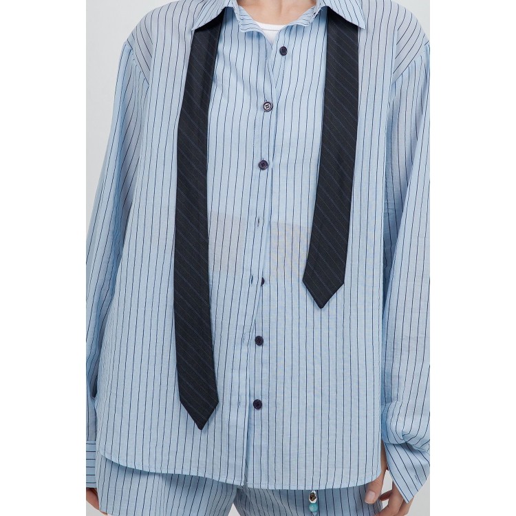 CAMISA AZUL RAYAS CORBATA