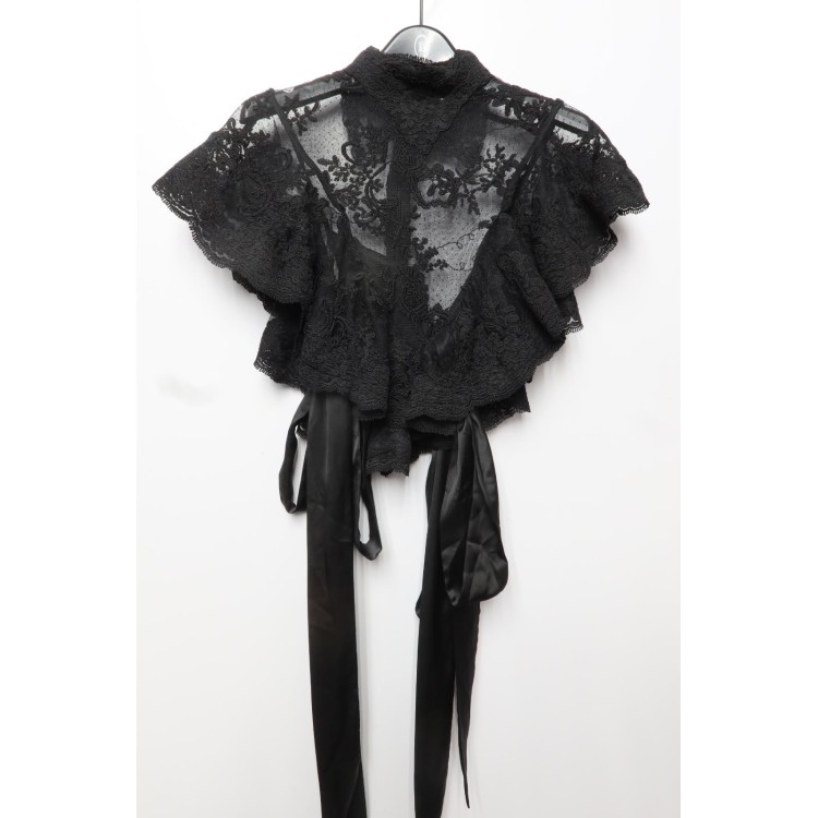 CROPTOP NEGRO ENCAJES