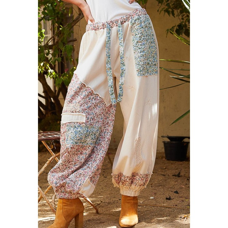 JOGGER PARCHES  FLORES BEIGE 