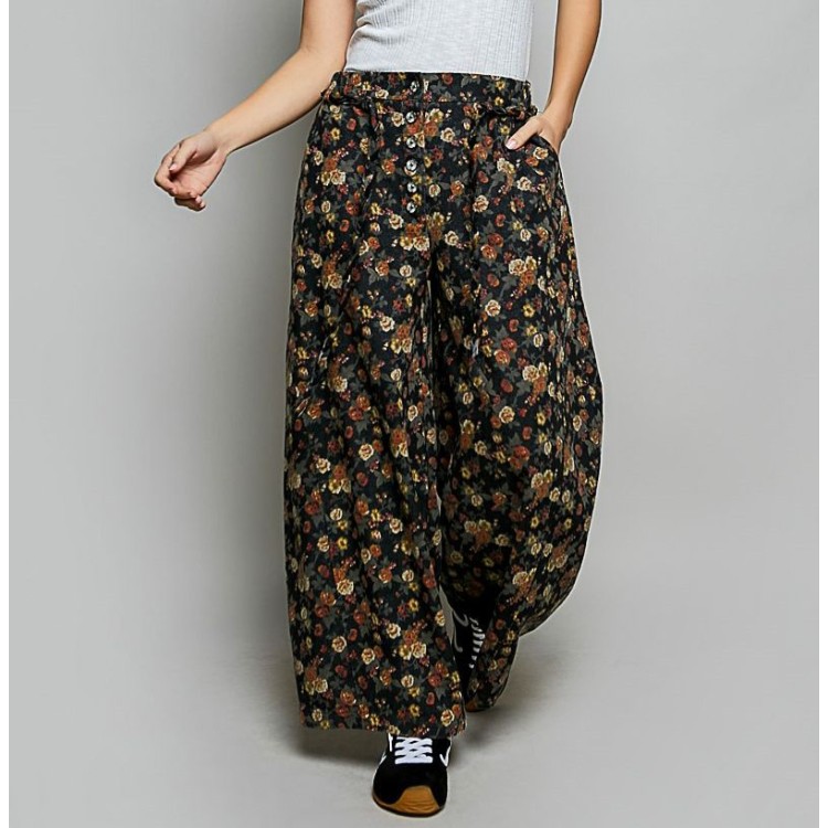 PANTALON NEGRO FLORES