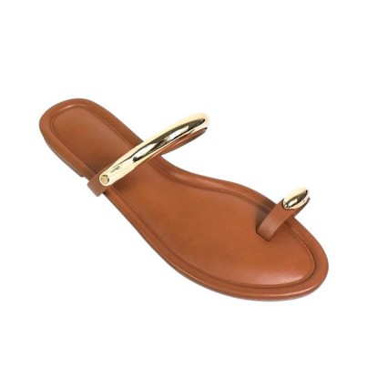 SANDALIA TIRAS CAMEL METAL DORADO 