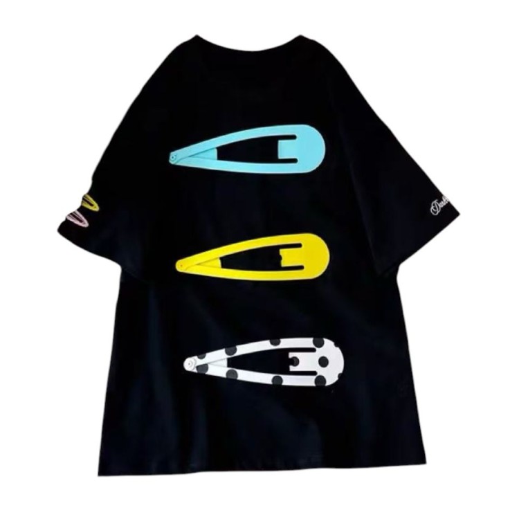 TSHIRT NEGRA PRENDEDOR
