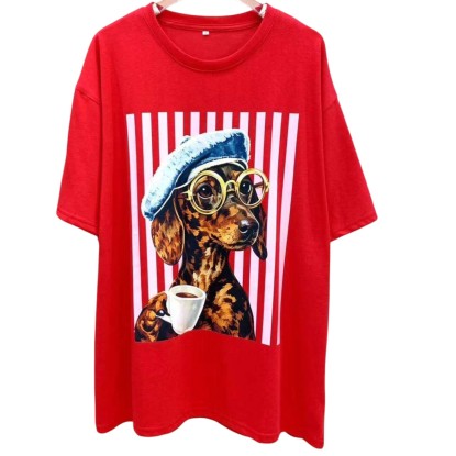 TSHIRT ROJA PERRO GORRO AZUL