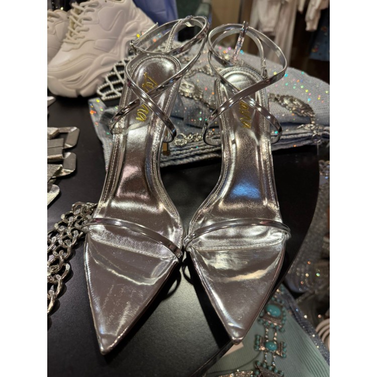 ZAPATILLA TIRAS PLATA 